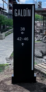 enseigne-pylone-signalisation-exterieur