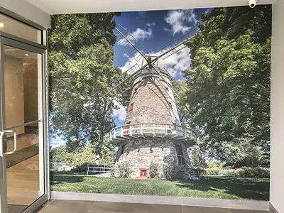 enseigne-murale-bureau-projet-immobilier-sourire